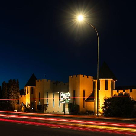 Camelot Motor Lodge And Conference Centre Palmerston North Extérieur photo