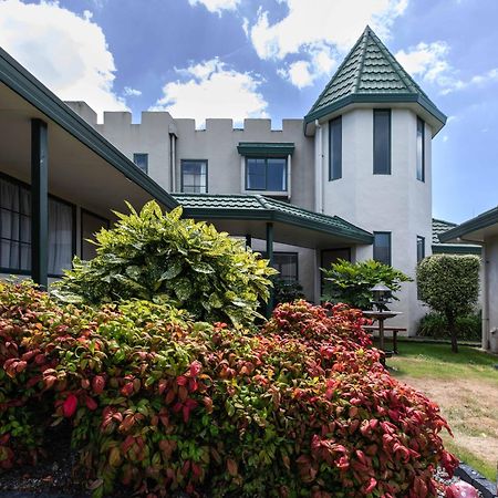 Camelot Motor Lodge And Conference Centre Palmerston North Extérieur photo