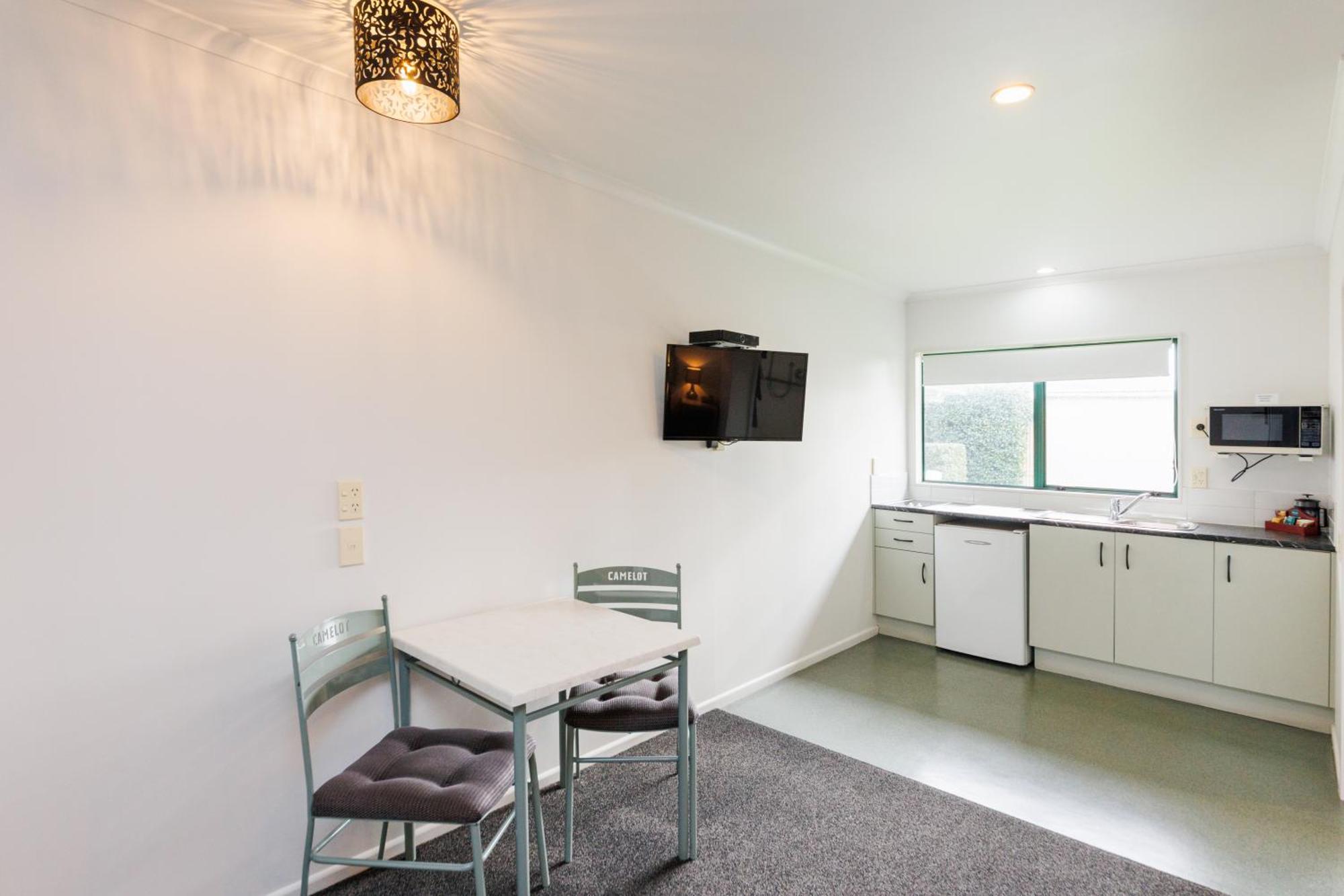 Camelot Motor Lodge And Conference Centre Palmerston North Extérieur photo