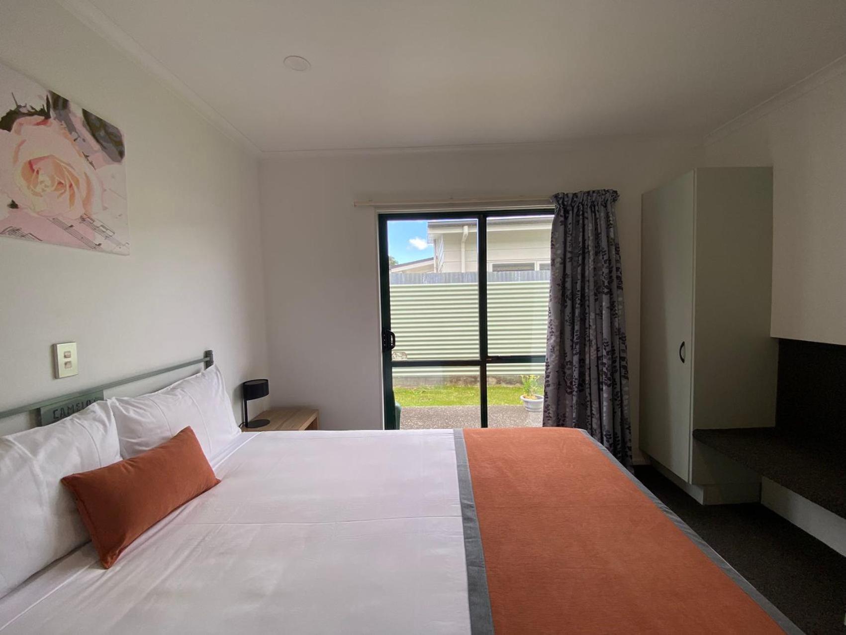 Camelot Motor Lodge And Conference Centre Palmerston North Extérieur photo
