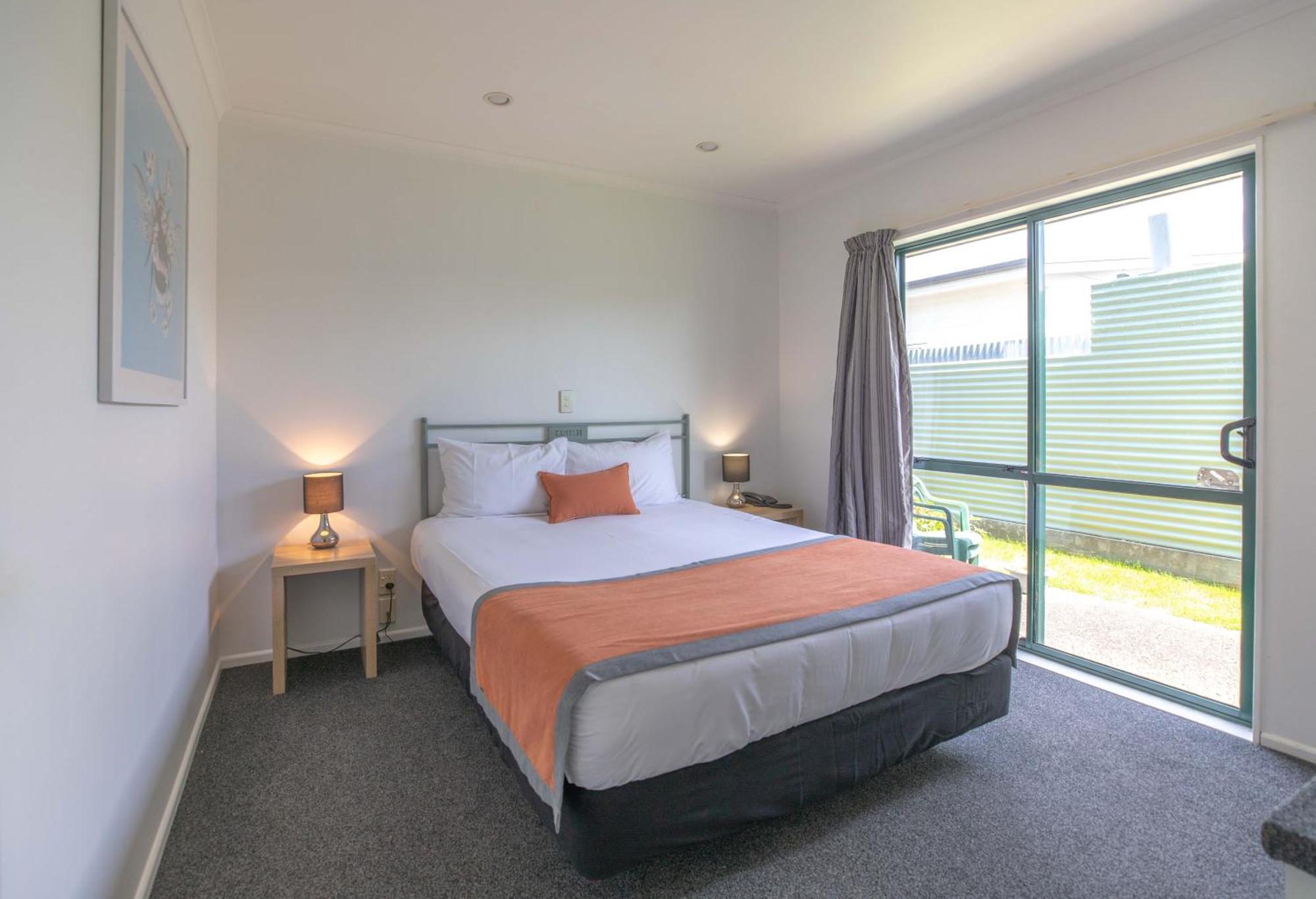 Camelot Motor Lodge And Conference Centre Palmerston North Extérieur photo